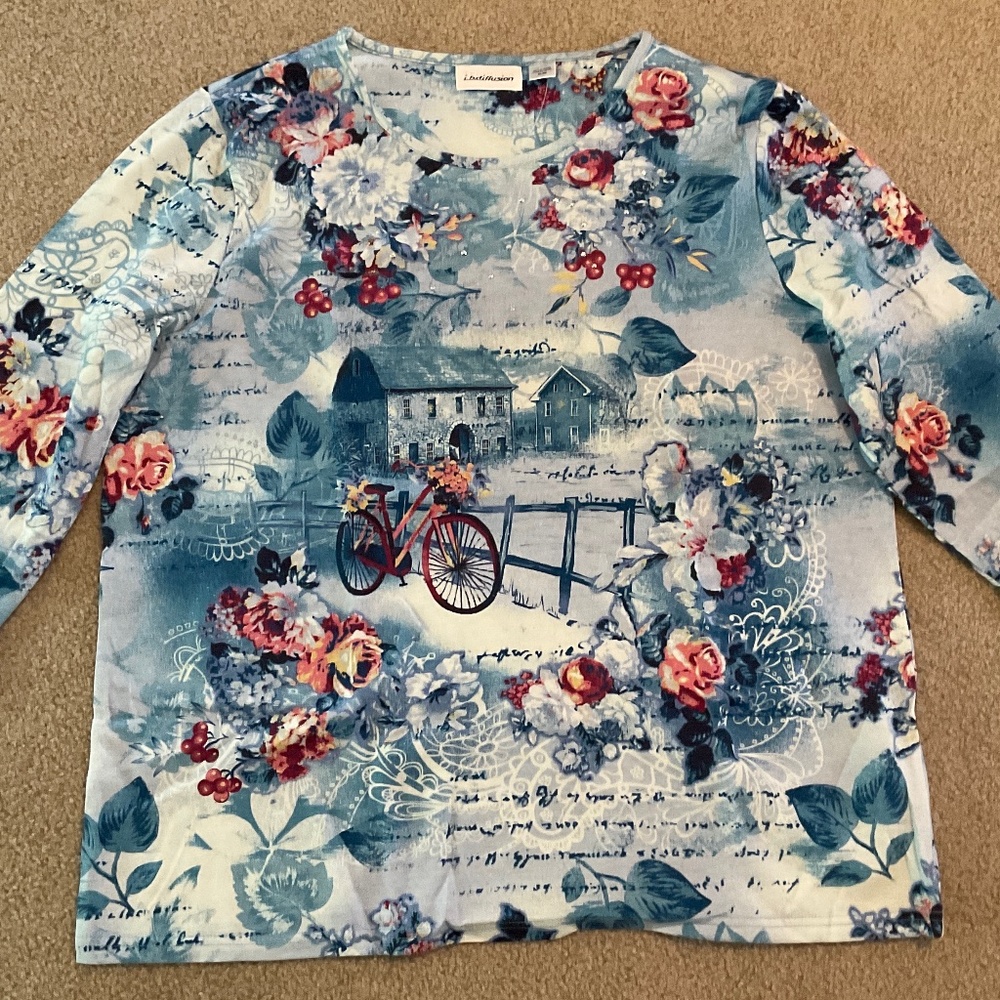 size XL, bust up to 44" inches, beautiful cottage core shirt, new condition - Picture 3 of 10